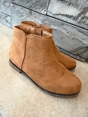 Girls 12c Suede Tan Ankle Boots